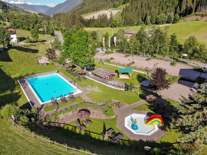 Mountainbike Urlaub - Pools: Außenpool beheizt - Familienhotel Lengauer Hof