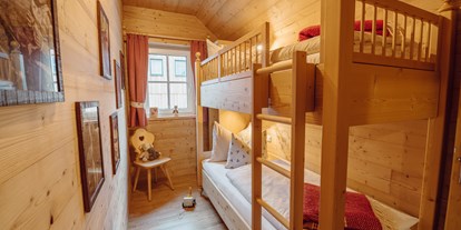 Mountainbike Urlaub - Umgebungsschwerpunkt: Berg - Gosau - Kinderzimmer mit Stockbetten im Haus Grundlsee - Narzissendorf Zloam