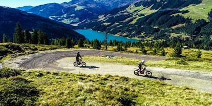 Mountainbike Urlaub - Pools: Infinity Pool - Österreich - MY ALPENWELT Resort****SUPERIOR