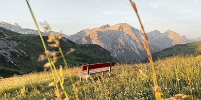 Mountainbike Urlaub - Umgebungsschwerpunkt: am Land - Arlberg - Bergpanorama - Burg Hotel Oberlech