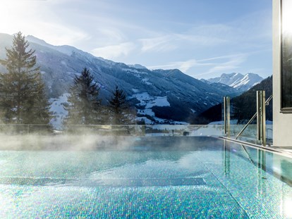 Mountainbike Urlaub - Pools: Infinity Pool - Hotel Goldried NEU Wellness - Hotel Goldried