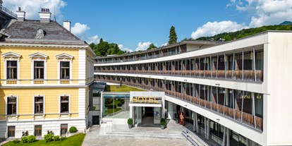 Mountainbike Urlaub - WLAN - Bad Ischl - Hoteleingang - Villa Seilern