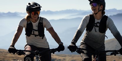 Mountainbike Urlaub - Bikeverleih beim Hotel: E-Mountainbikes - Davos Wiesen - Flem Mountain Lodge