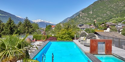 Mountainbike Urlaub - Hallenbad - Trentino-Südtirol - Sky-Spa mit 360° Panoramablick auf die umliegende Bergwelt - Feldhof DolceVita Resort