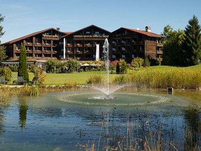 Mountainbike Urlaub - Sibratsgfäll - Außenansicht Sommer  - Lindner Hotel Oberstaufen Parkhotel
