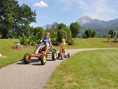 Mountainbike Urlaub - organisierter Transport zu Touren - Feld am See - Auf der Go-Kartbahn unterwegs - Ferienwohnungen und Seebungalows am Faaker See - Karglhof OG