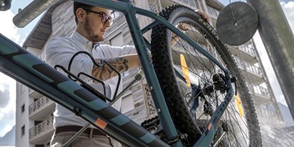 Mountainbike Urlaub - Bikeverleih beim Hotel: E-Mountainbikes - Davos Wiesen - Valsana Hotel Arosa