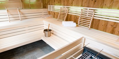 Mountainbike Urlaub - WLAN - Bad Ischl - Saunalandschaft zum Entspannen  - Landhotel Häuserl im Wald 
