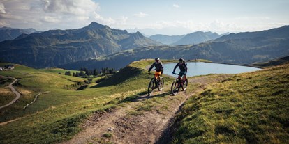 Mountainbike Urlaub - Biketransport: sonstige Transportmöglichkeiten - Ischgl - Hotel die Wälderin Mountainbiken Damüls - Hotel die Wälderin