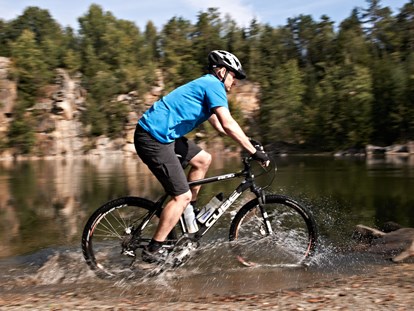 Mountainbike Urlaub - E-Bike Ladestation - Mountainbiken - Hotel der Bäume