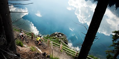 Mountainbike Urlaub - organisierter Transport zu Touren - Südtirol - Karersee - Niggl easygoing Mounthotel
