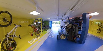 Mountainbike Urlaub - Hotel-Schwerpunkt: Mountainbike & Wandern - Salo - Bike Depot. - Residence Toblini 