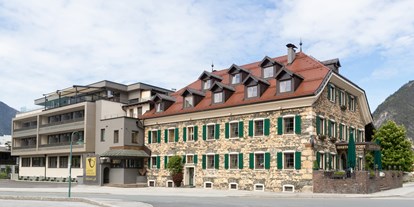 Mountainbike Urlaub - Fahrradwaschplatz - Tiroler Unterland - Außenansicht Gasthof Hotel Post - Gasthof-Hotel Post