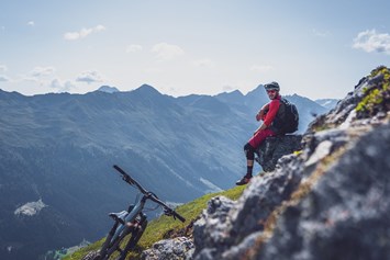 Mountainbikehotel: Pause und Aussicht geniessen - Hotel Strela
