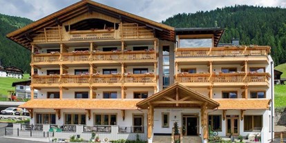 Mountainbike Urlaub - Hotel-Schwerpunkt: Mountainbike & Wandern - Innichen - Aussenansicht Hotel Der Paternwirt in Maria Luggau/ Lesachtal - Der Paternwirt