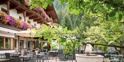 Mountainbike Urlaub - Hotel-Schwerpunkt: Mountainbike & Wellness - Neustift im Stubaital - Sonnenterrasse - Hotel Café Brunnenhof