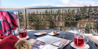 Mountainbike Urlaub - Pools: Außenpool nicht beheizt - Ausblick vom Balkon im Winter - AHORN Harz Hotel Braunlage