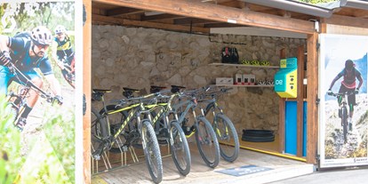 Mountainbike Urlaub - Fahrradraum: vorhanden - Arco - Mountainbike- und E-Bike-Verleih - Hotel Residence La Pertica