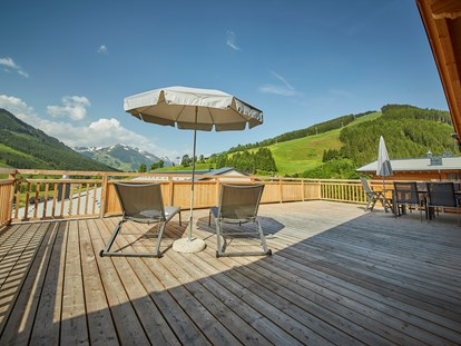 Mountainbike Urlaub - Garten - Ebbs - AlpenParks Hotel & Apartment Sonnleiten Saalbach