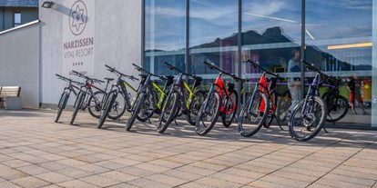 Mountainbike Urlaub - Parkplatz: kostenlos beim Hotel - Bad Aussee - Radverleih im Narzissen Vital Resort  - Narzissen Vital Resort