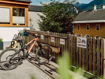 Mountainbike Urlaub - Parkplatz: kostenlos beim Hotel - Felsners Hotel & Restaurant