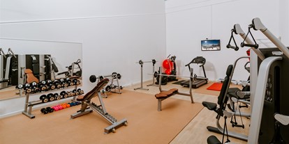 Mountainbike Urlaub - Sauna - Zugspitze - Fitnessbereich mit modernen und gepflegten Geräten.  - Riessersee Hotel