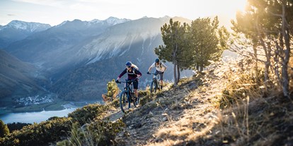 Mountainbike Urlaub - Biketransport: öffentliche Verkehrsmittel - Nauders - Alpen-Comfort-Hotel Central