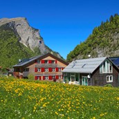 Mountainbike Urlaub: Außenansicht - Alpen Hotel Post