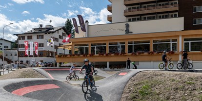 Mountainbike Urlaub - Wellnessbereich - St. Moritz - Sunstar Hotel Lenzerheide