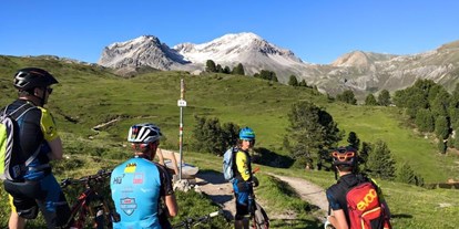 Mountainbike Urlaub - organisierter Transport zu Touren - Graubünden - Einer der schönen Trails im Tal - Hotel al Rom