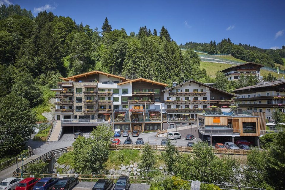 THOMSN-Alpine Rock Hotel 