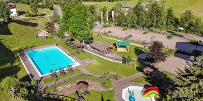 Mountainbike Urlaub - Pools: Außenpool beheizt - Familienhotel Lengauer Hof