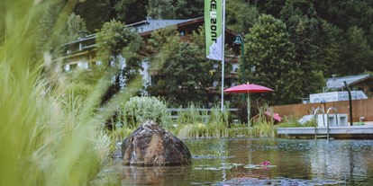 Mountainbike Urlaub - Pools: Schwimmteich - PLZ 6353 (Österreich) - Ski & Bike Hotel Wiesenegg