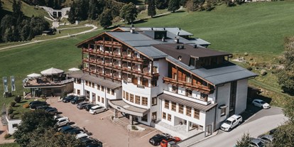 Mountainbike Urlaub - Parkplatz: gebührenpflichtig beim Hotel - Mayrhofen (Saalfelden am Steinernen Meer) - VAYA Zell am See
