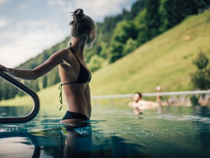 Mountainbike Urlaub - Pools: Infinity Pool - Füssen - Infinitypool - Torghele's Wald & Fluh