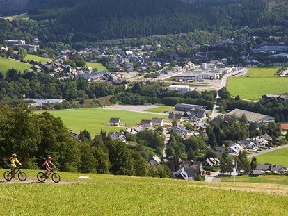 Mountainbike Urlaub - Umgebungsschwerpunkt: Berg - Bad Wildungen - auf einer Tour - Schröders Hotelpension