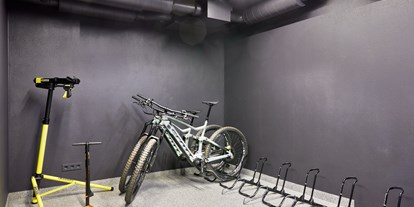 Mountainbike Urlaub - Bikeverleih beim Hotel: Mountainbikes - Bike-Garage - Mei.Berg