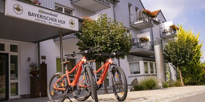 Mountainbike Urlaub - Bikeverleih beim Hotel: Mountainbikes - sonnenhotel BAYERISCHER HOF