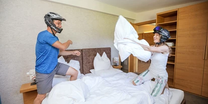 Mountainbike Urlaub - Fahrradraum: videoüberwacht - Köhlbichl - Alpin Zimmer - Rosentalerhof Hotel & Appartements