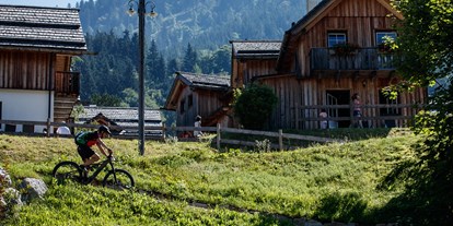 Mountainbike Urlaub - Ladestation Elektroauto - AlpenParks Hagan Lodge Altaussee