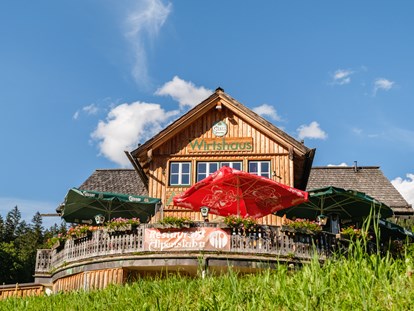 Mountainbike Urlaub - Garten - AlpenParks Hagan Lodge Altaussee