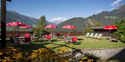 Mountainbike Urlaub - Saalbach - Piaobar Terasse mit Panorama Nationalpark Hohe Tauern - Hotel Goldried