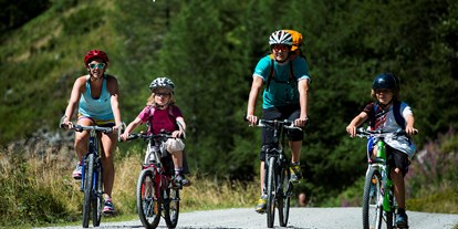 Mountainbike Urlaub - Parkplatz: kostenlos in Gehweite - Kaprun - Familien Radfahren - Innergschlöß - Hotel Goldried
