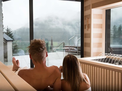 Mountainbike Urlaub - Elektrolytgetränke - Witschdorf - Finnische Sauna

Saunieren in den Alpen ist beinahe ein Muss! Im Hotel Goldried bieten vier verschiedene Saunaerlebnisse an, sodass Sie die passende Variante zur Auswahl haben. - Hotel Goldried
