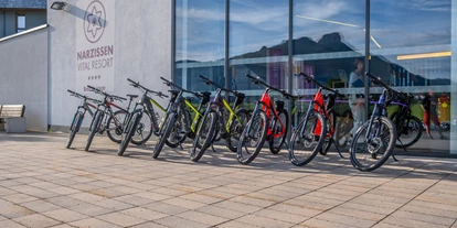 Mountainbike Urlaub - Biketransport: öffentliche Verkehrsmittel - Philippsberg - Radverleih im Narzissen Vital Resort  - Narzissen Vital Resort
