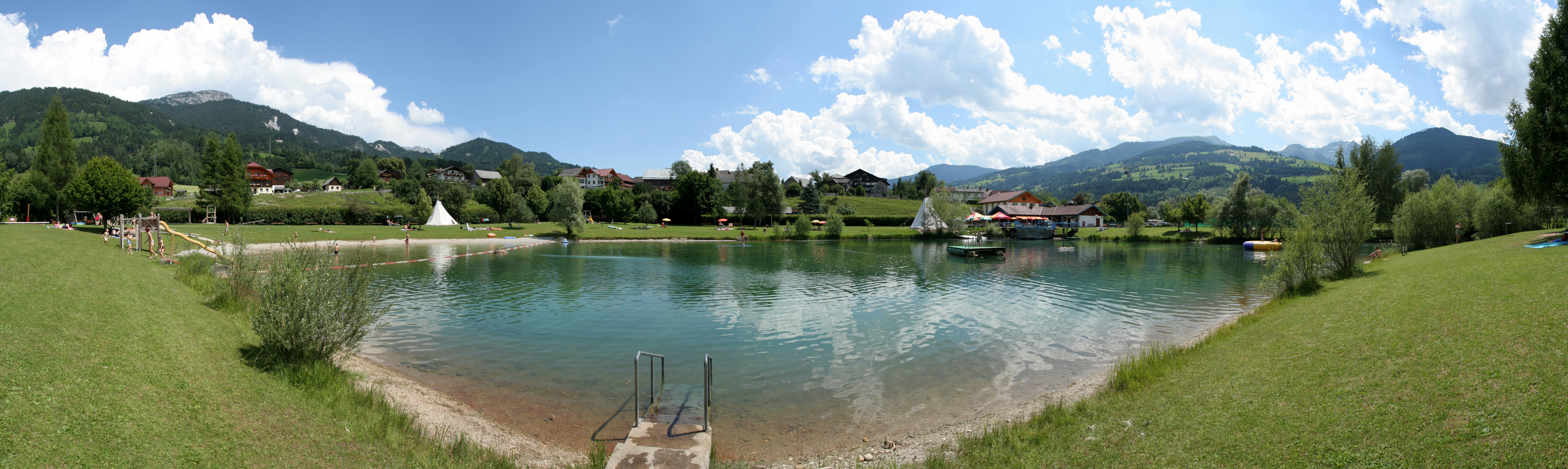 Mountainbikehotel - Naturbadesee direkt beim Hotel - Sport- & Familienhotel Bärenwirt
