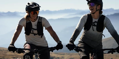 Mountainbike Urlaub - Bikeverleih beim Hotel: E-Mountainbikes - Langwies (Arosa) - Flem Mountain Lodge