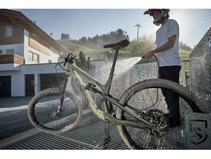 Mountainbike Urlaub - Fahrradraum: videoüberwacht - Zell (Kufstein) - Landhaus Saalbach 