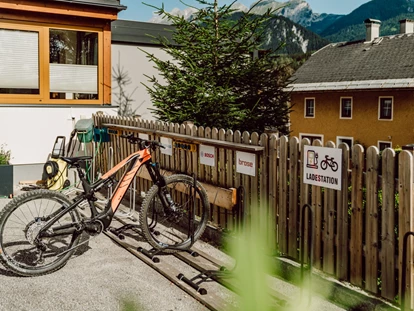 Mountainbike Urlaub - Biketransport: öffentliche Verkehrsmittel - Steinwand (Krems in Kärnten, Rennweg am Katschberg) - Felsners Hotel & Restaurant