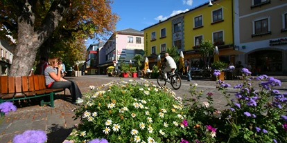 Mountainbike Urlaub - Biketransport: öffentliche Verkehrsmittel - Radau (St. Wolfgang im Salzkammergut) - Schladming Hauptplatz - Hotel Restaurant Pariente